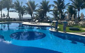Guarajuba- Pé na Areia . Condoninio- Genipabu Summer House- o melhor condominio da região
